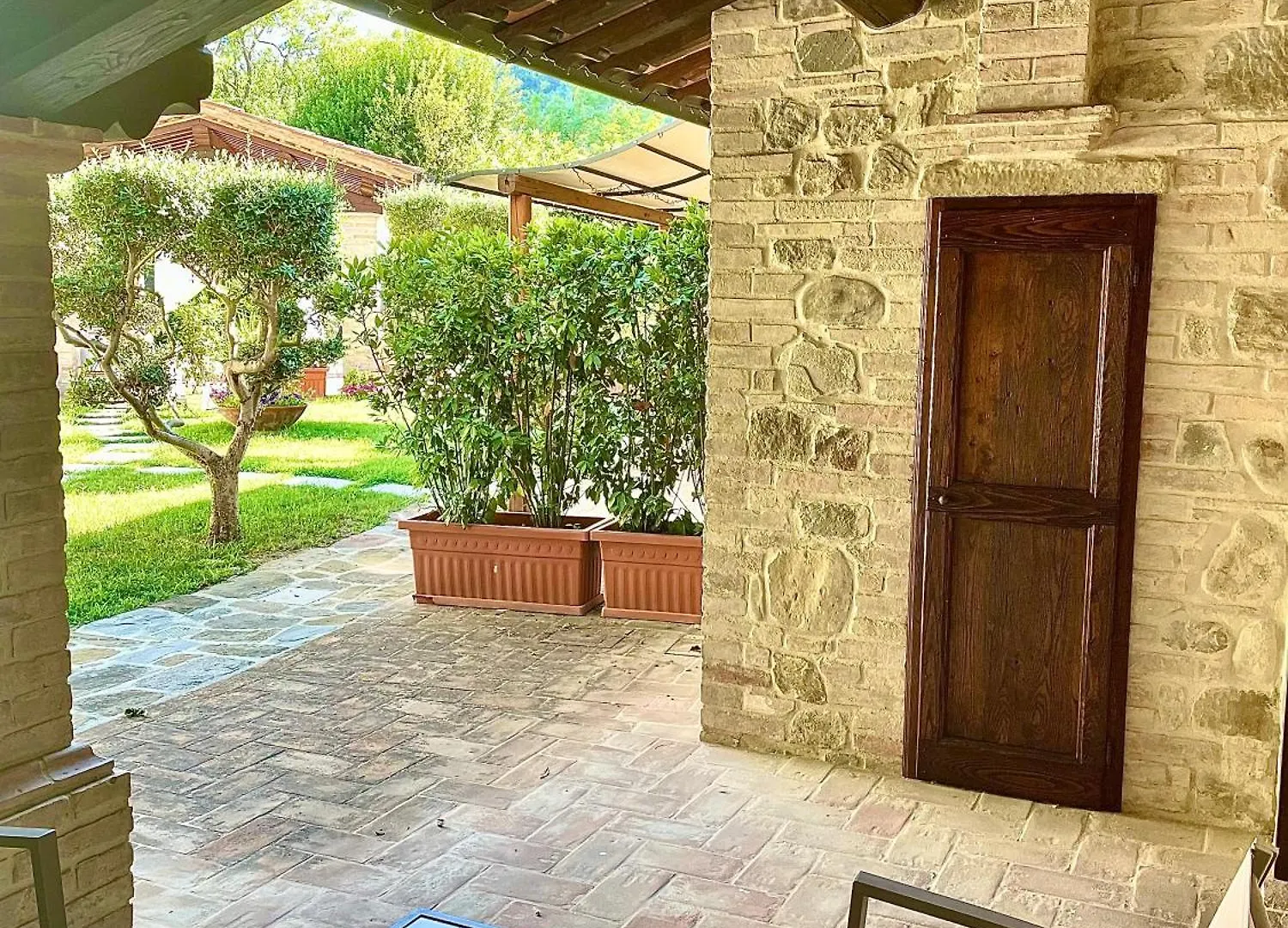 Il Cortile Delle Rose Holiday House 페루자